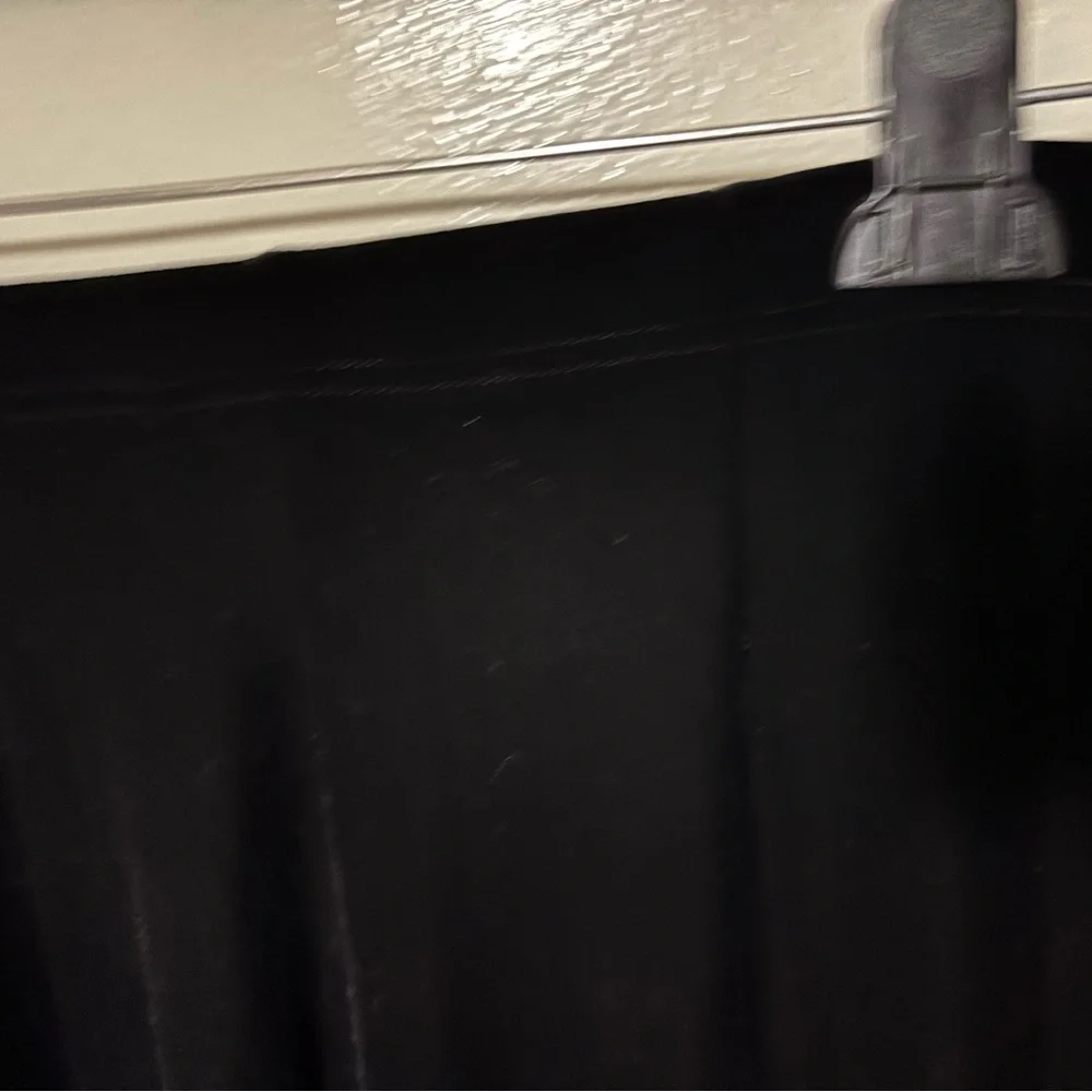 Tadashi collection never used Black Velvet Trousers long 40” hip 17 1/2”